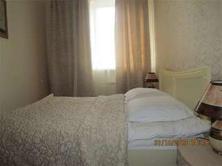 Гостиница Кузбасс Шахты 2-х комнатный номер "Люкс"-6