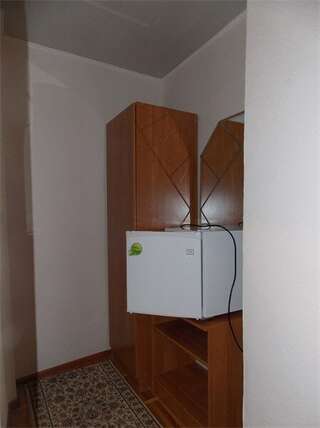 Гостиница Кузбасс Шахты Однокомнатный номер "БизнесКласс"-4